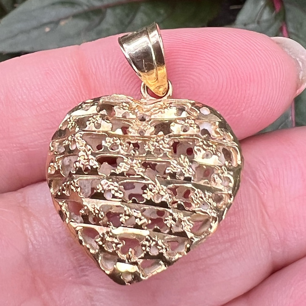 14K GOLD ORNATE OPENWORK PUFFY HEART PENDANT NECKLACE LARGE BAIL HALLMARKED